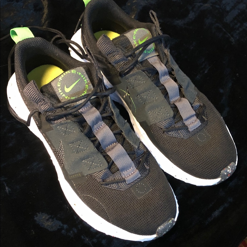 Nike Womens Crater Impact Sneakers 7